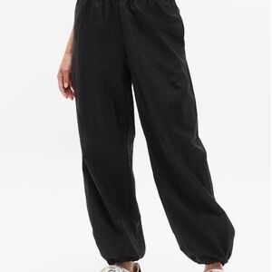 Lunar Sheen Utility Mid Rise Pant - Women Med